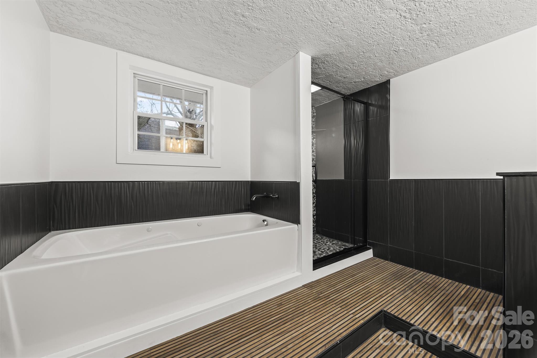 28 Pine Lane Asheville NC 28806