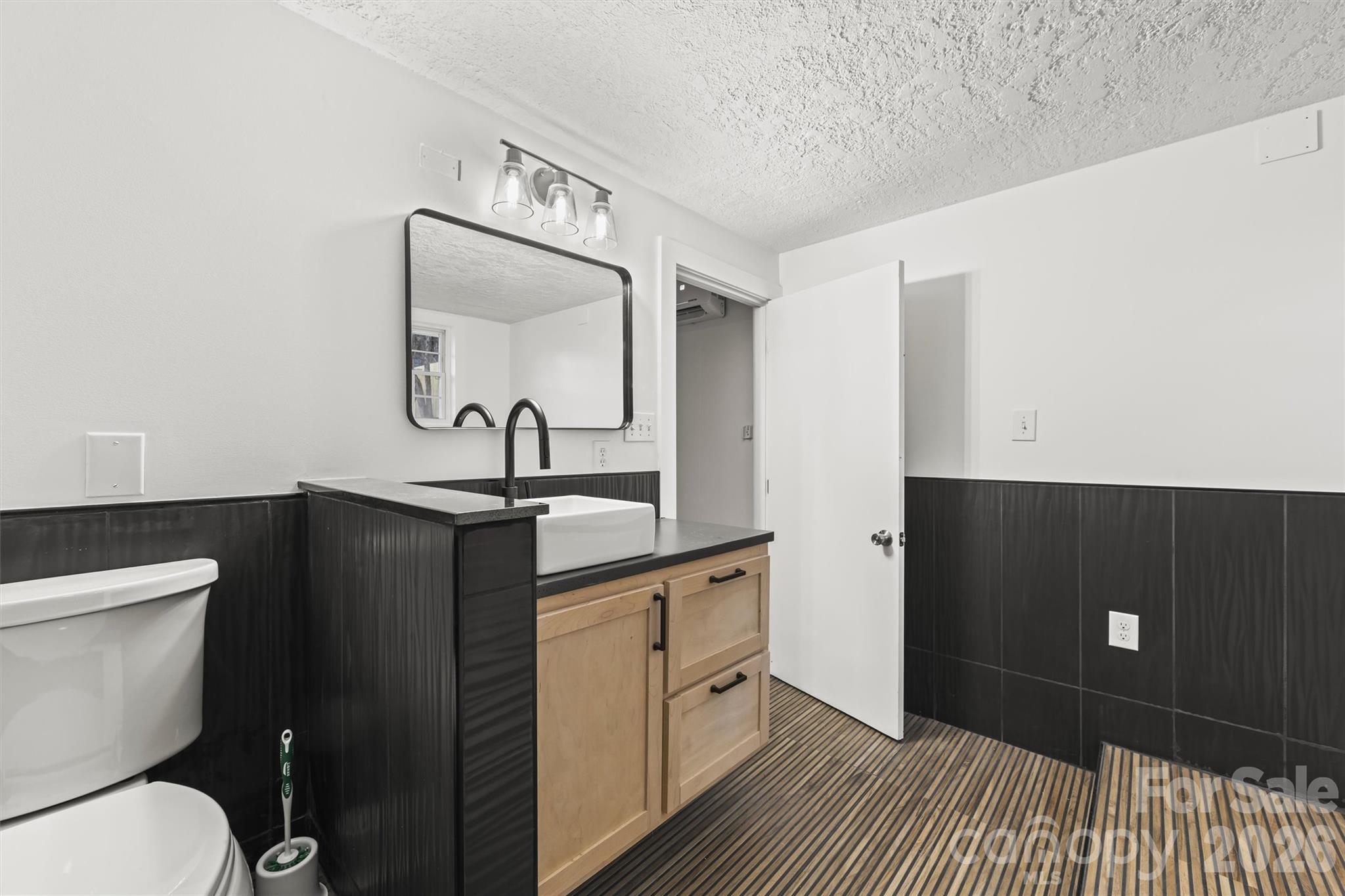 28 Pine Lane Asheville NC 28806