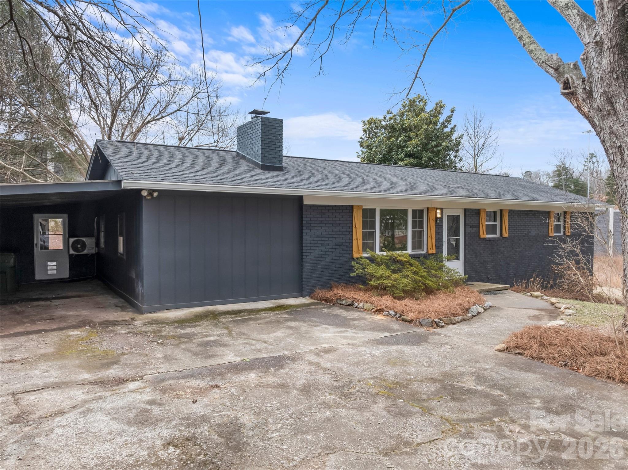 28 Pine Lane Asheville NC 28806