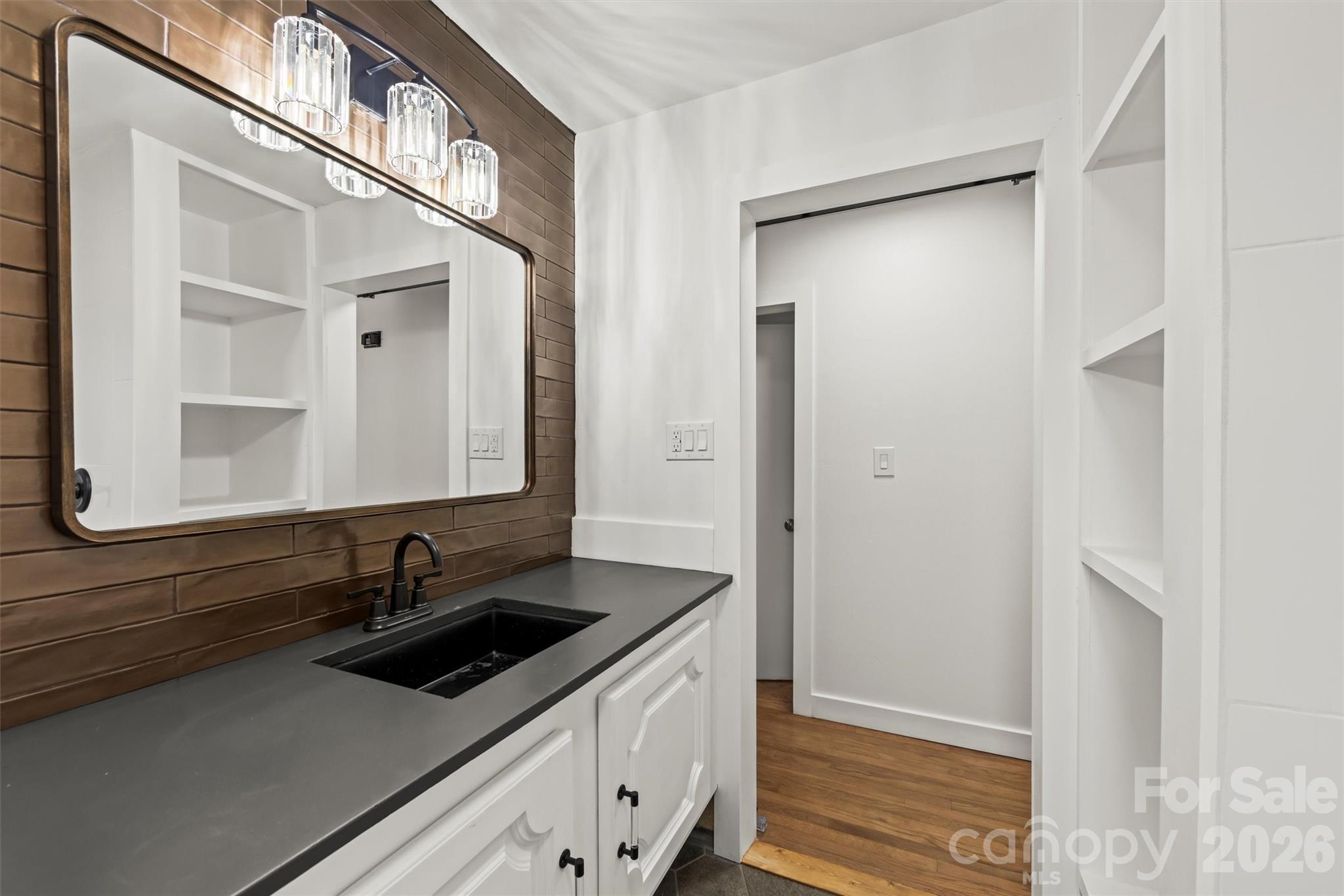 28 Pine Lane Asheville NC 28806