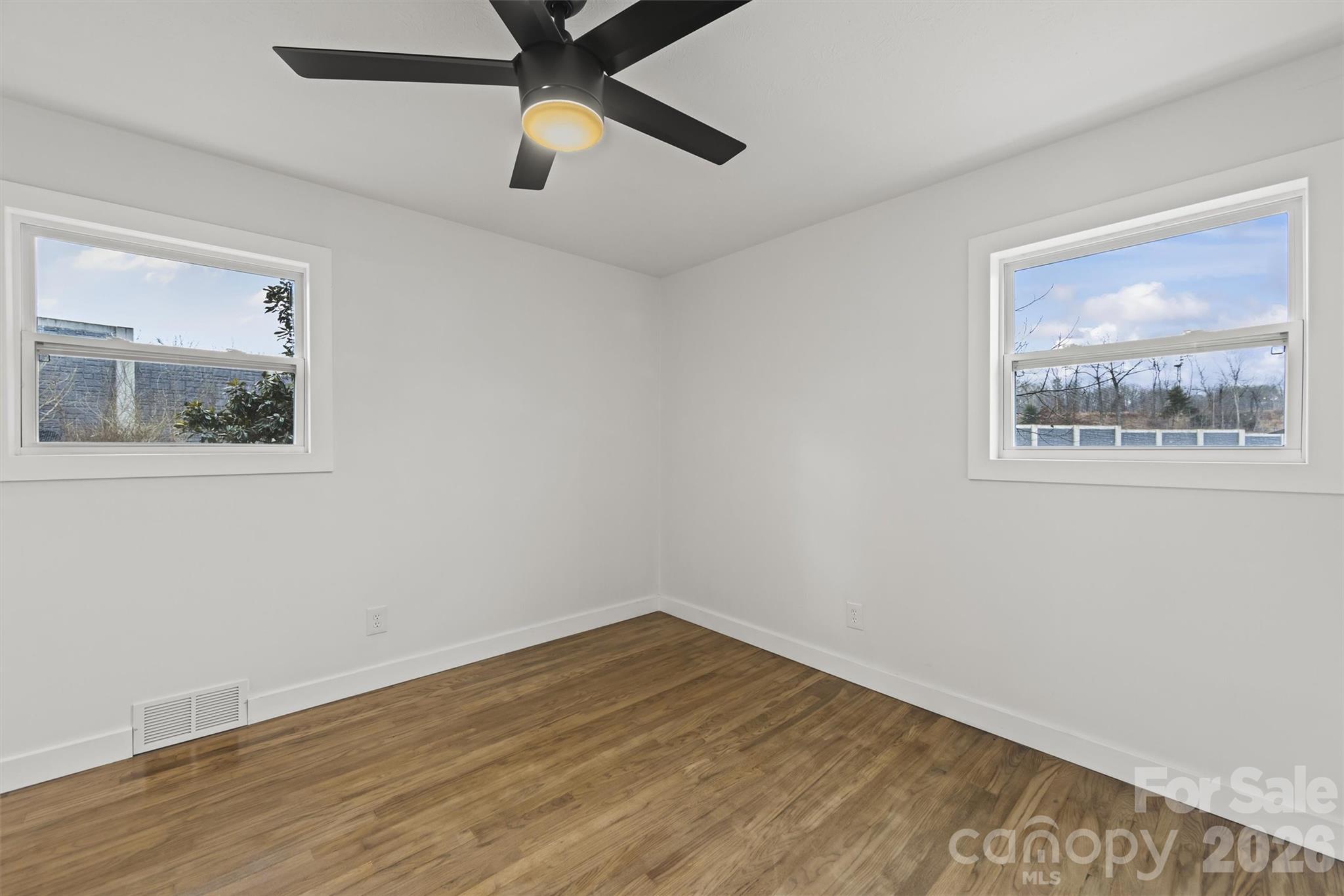 28 Pine Lane Asheville NC 28806