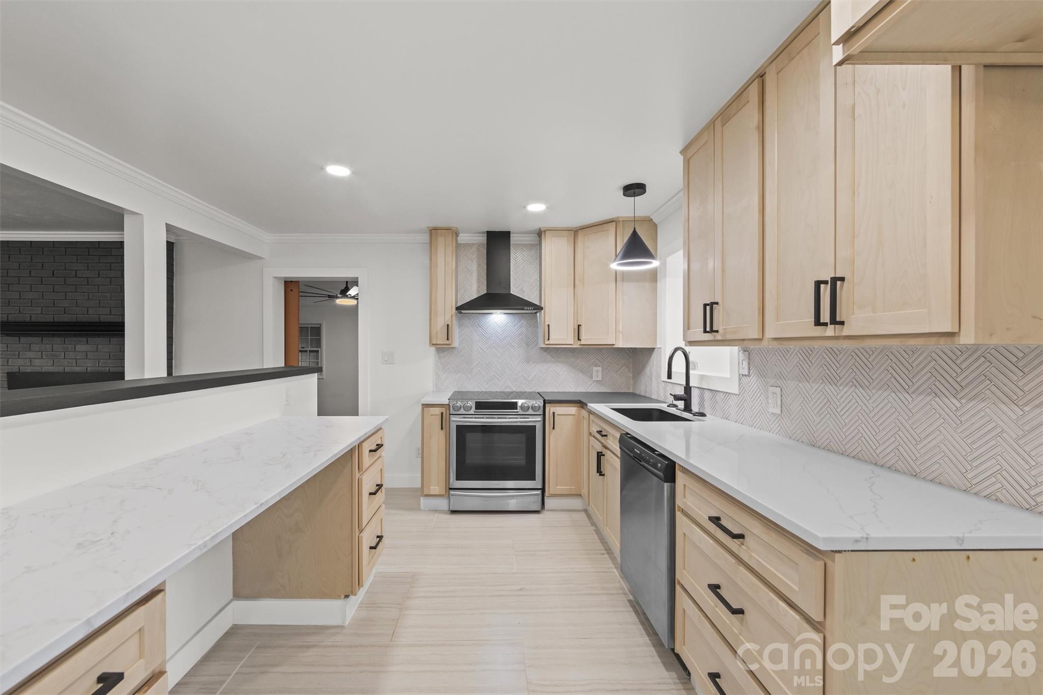 28 Pine Lane Asheville NC 28806