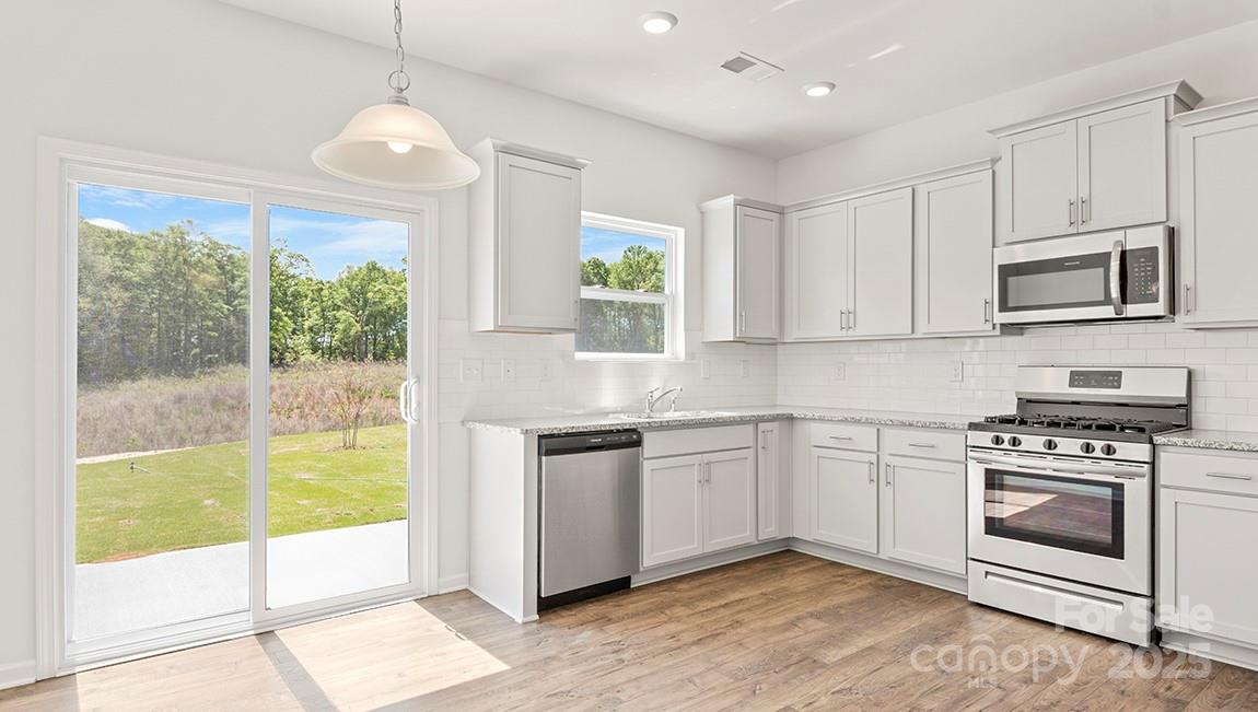 608 Country Oak Drive Asheville NC 28804