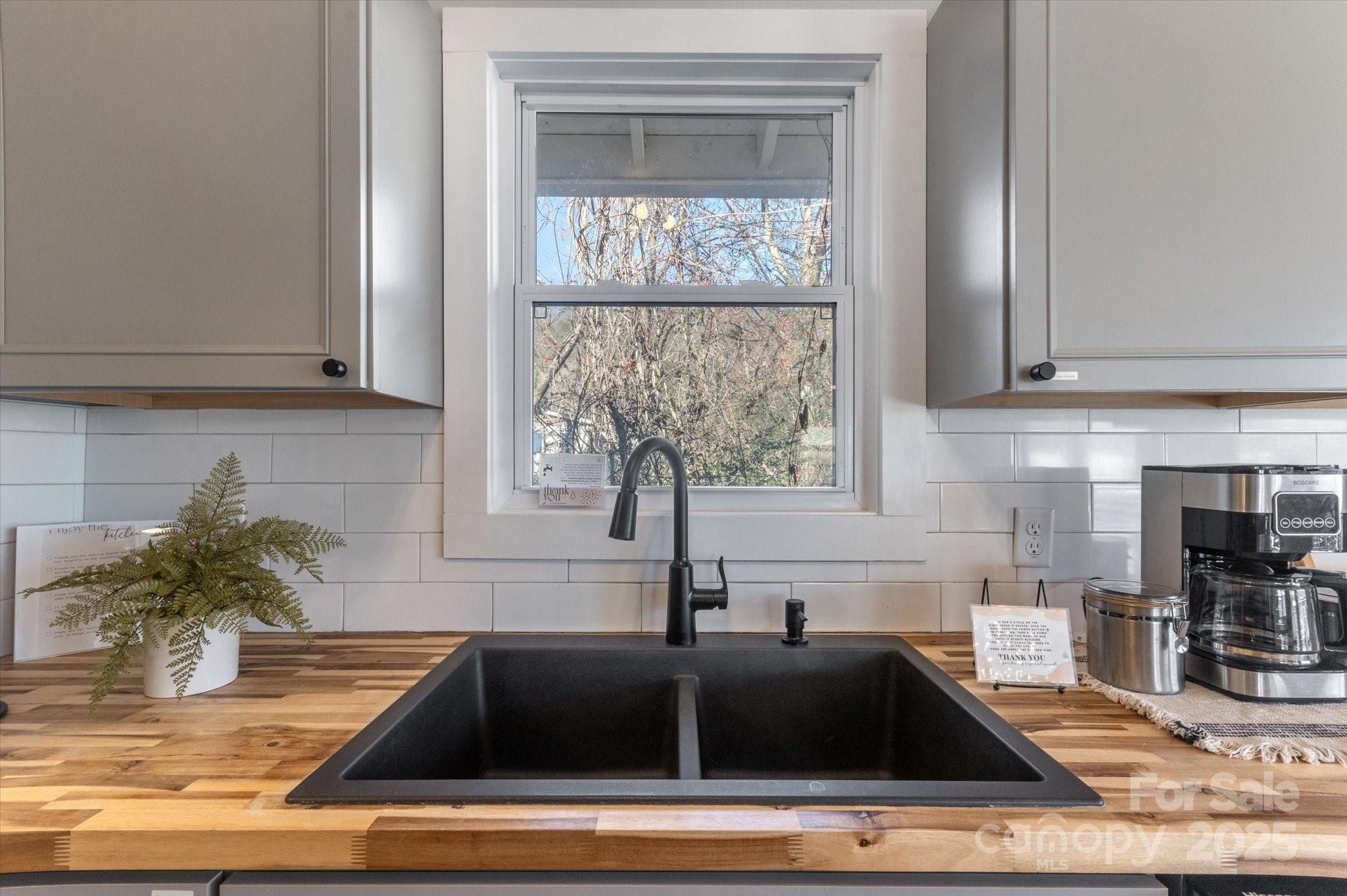 529 Bailey Road Asheville NC 28806