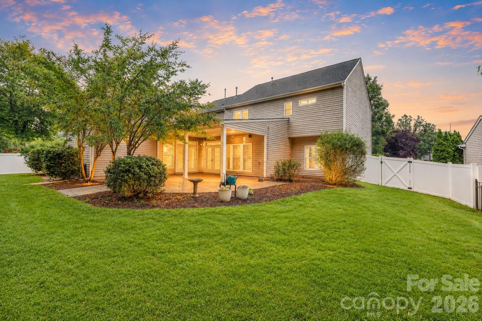 2435 Smith Cove Road Denver NC 28037