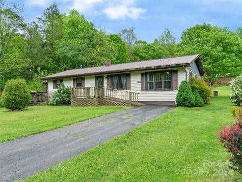 1030 Hughes Gap Road Bakersville NC 28705