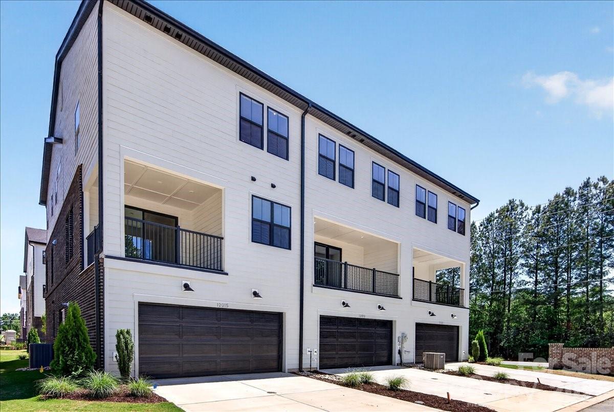 12015 Elsa Lane Charlotte NC 28277