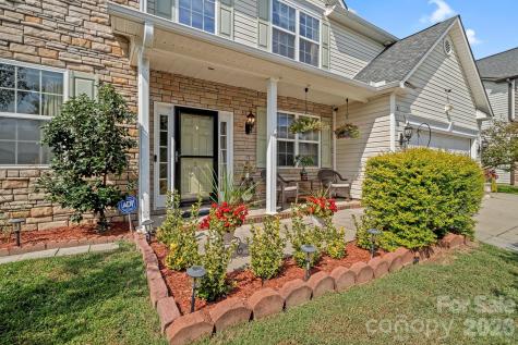 2 Breyerton Court Asheville NC 28804