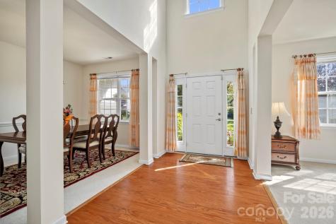 2 Breyerton Court Asheville NC 28804