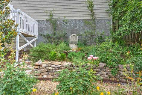 7 Mill Stone Drive Asheville NC 28803