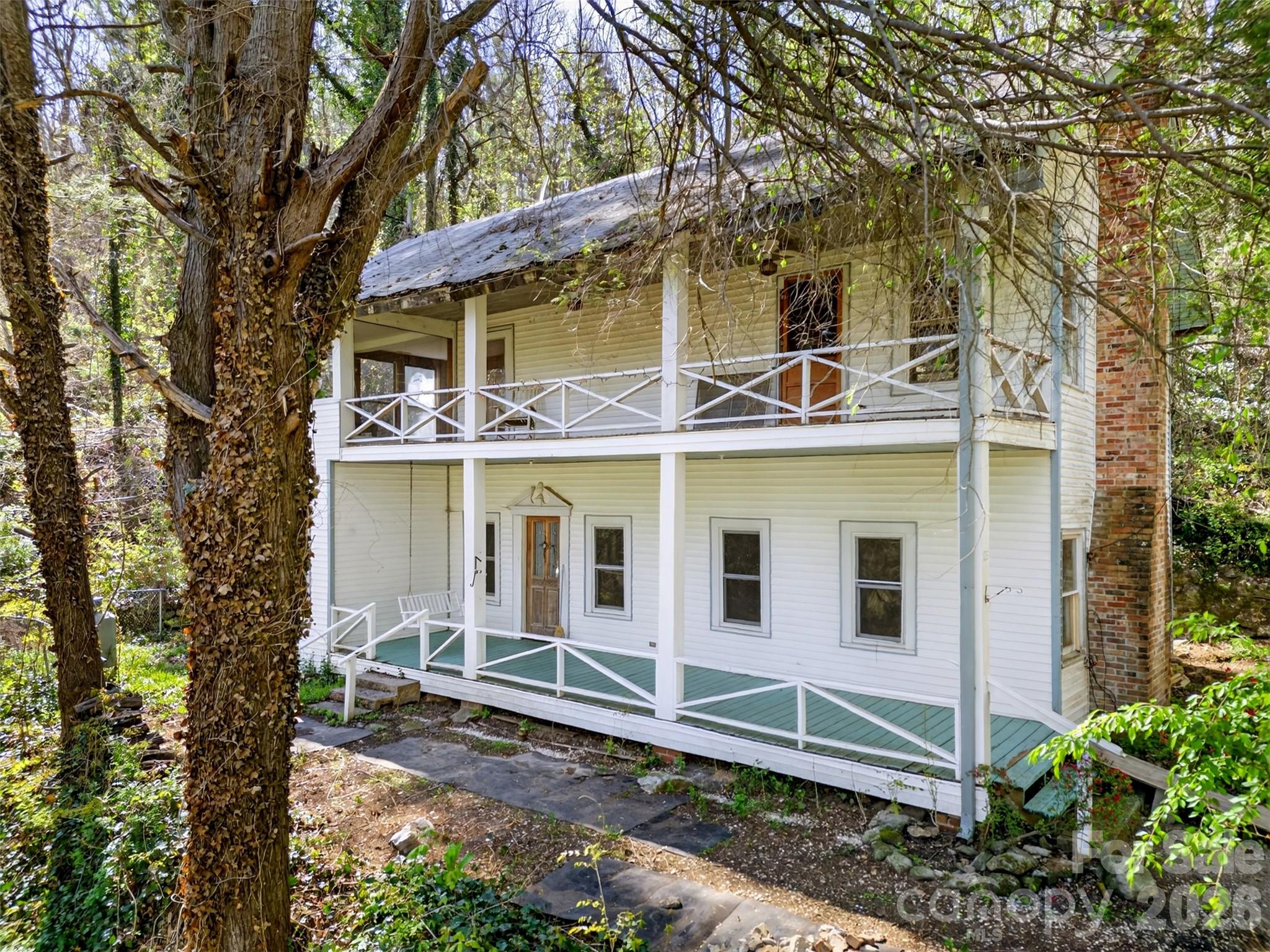 105 Poplar Street Saluda NC 28733