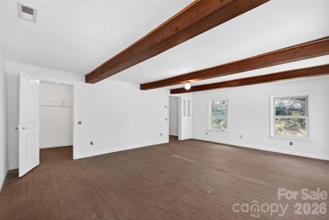 105 Poplar Street Saluda NC 28773