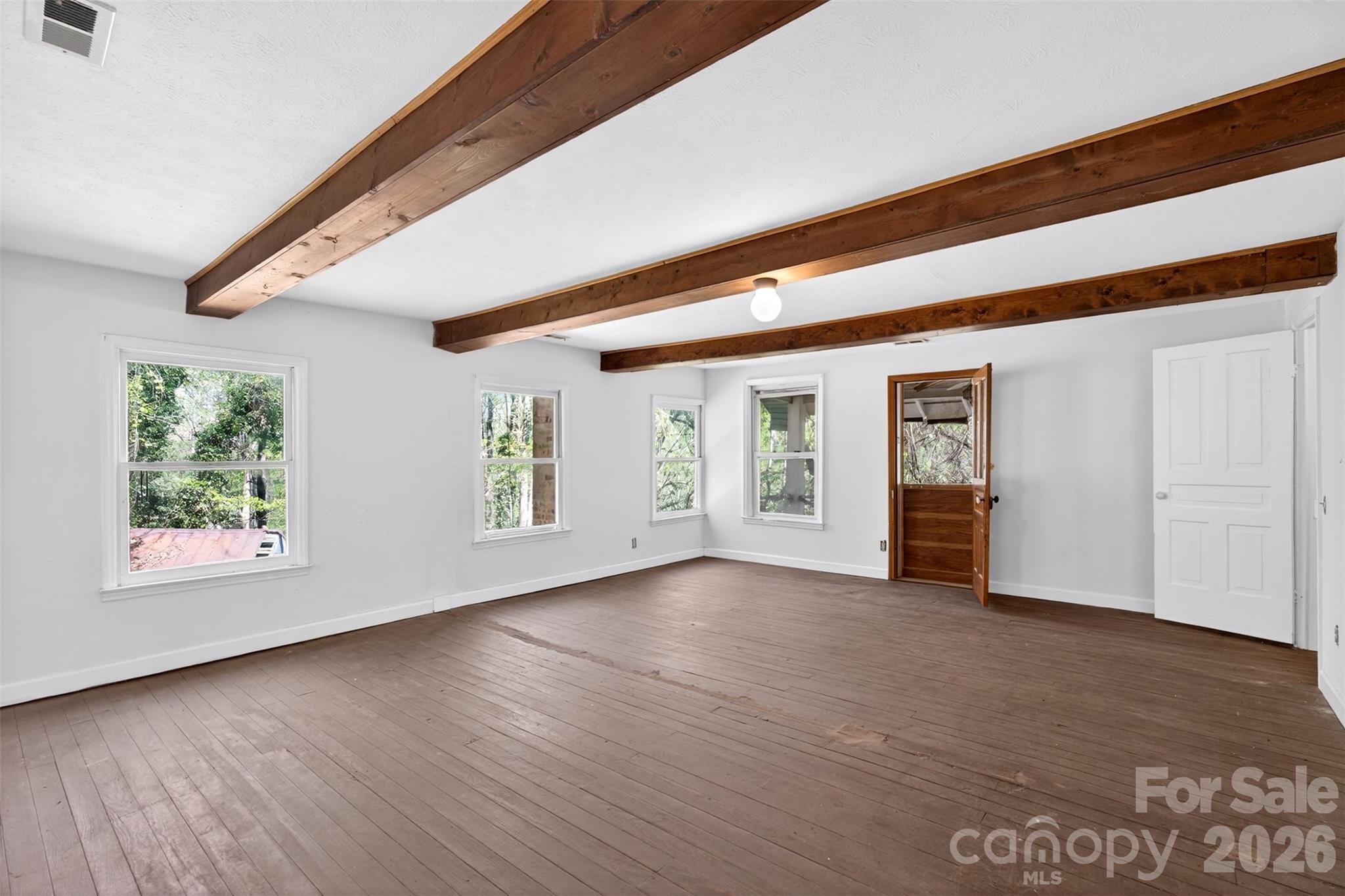 105 Poplar Street Saluda NC 28733