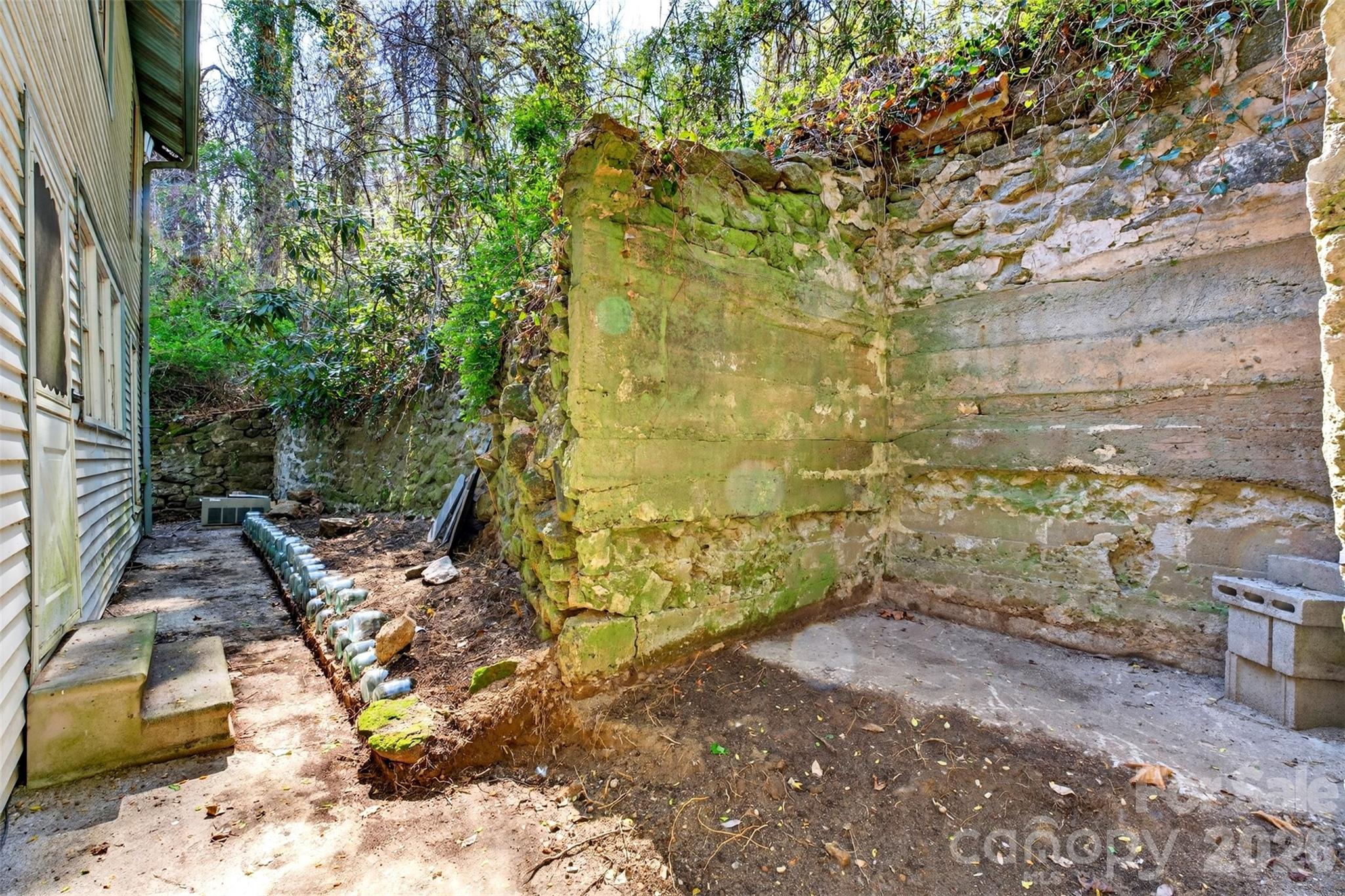 105 Poplar Street Saluda NC 28773