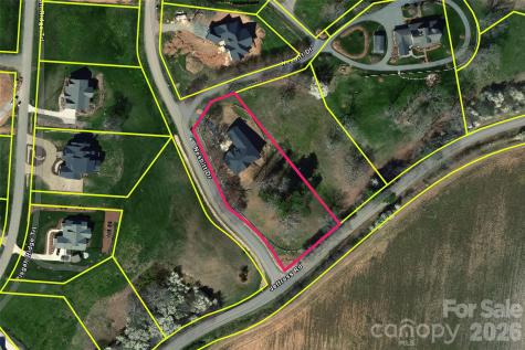 503 Nesbitt Drive Mills River NC 28759