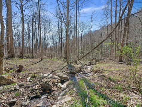 966 Waites Hollifield Road Marion NC 28752