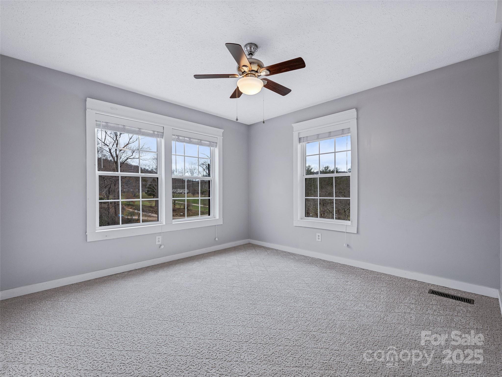 704 Old Fort Road Fairview NC 28730