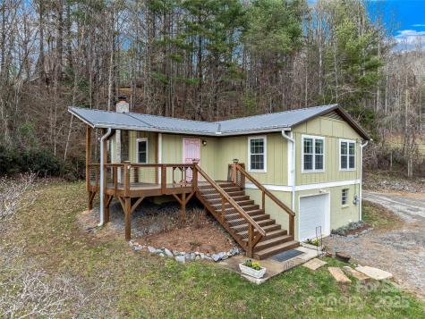 704 Old Fort Road Fairview NC 28730