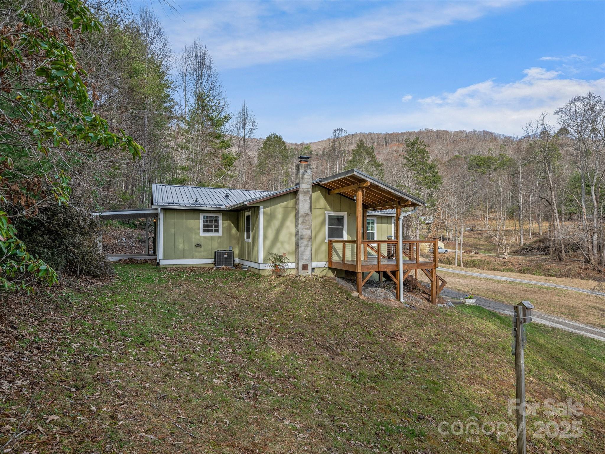 704 Old Fort Road Fairview NC 28730