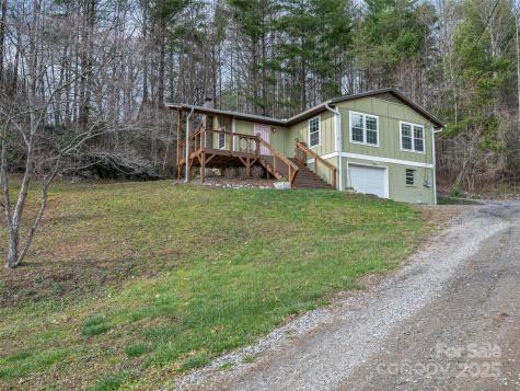 704 Old Fort Road Fairview NC 28730