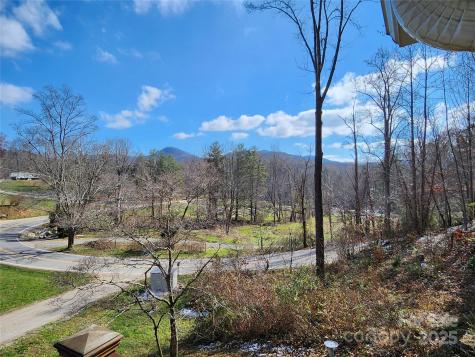 704 Old Fort Road Fairview NC 28730
