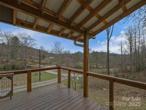 704 Old Fort Road Fairview NC 28730