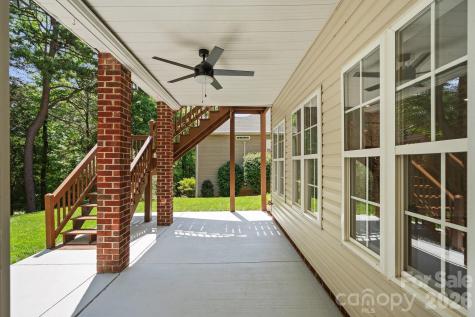 1378 Valhalla Drive Denver NC 28037