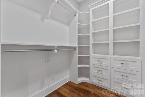 351 Delburg Street Davidson NC 28036