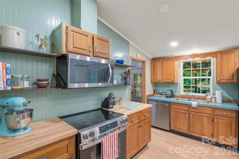 611 Turkey Creek Terrace Leicester NC 28748
