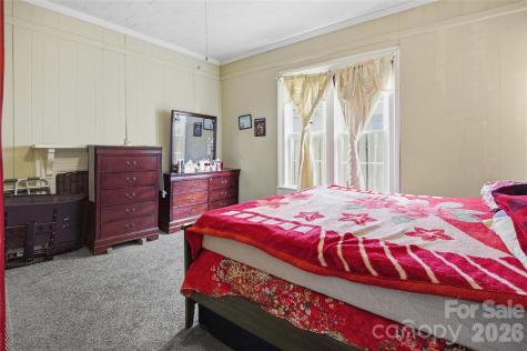 1212 S Salisbury Avenue Spencer NC 28159