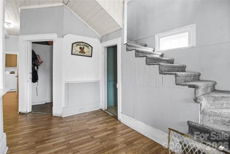 1212 S Salisbury Avenue Spencer NC 28159