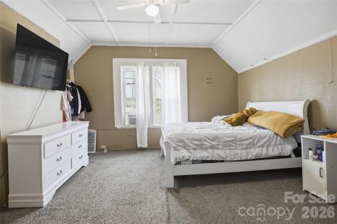 1212 S Salisbury Avenue Spencer NC 28159