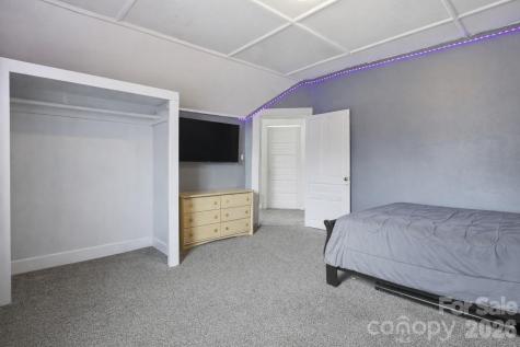 1212 S Salisbury Avenue Spencer NC 28159