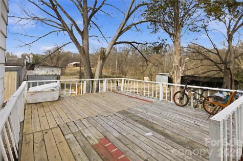 1212 S Salisbury Avenue Spencer NC 28159