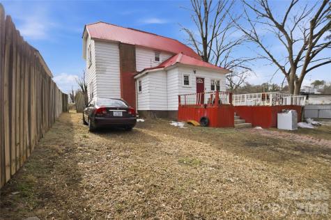 1212 S Salisbury Avenue Spencer NC 28159