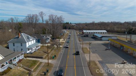 1212 S Salisbury Avenue Spencer NC 28159