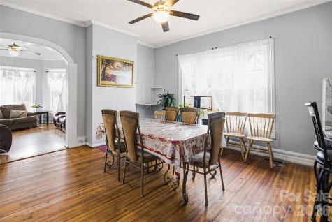 1212 S Salisbury Avenue Spencer NC 28159