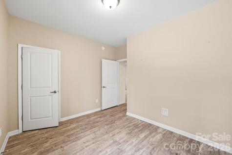 138 Lone Eagle Lane Hendersonville NC 28739