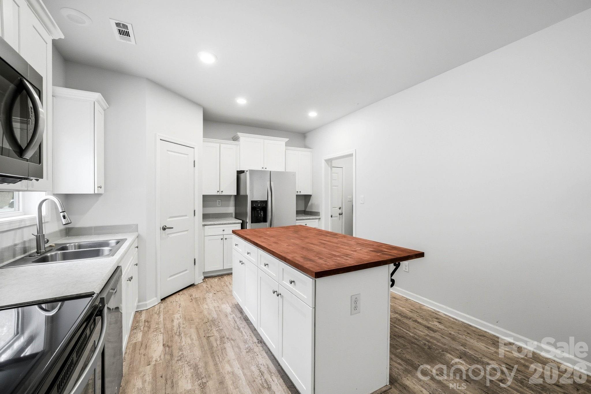 138 Lone Eagle Lane Hendersonville NC 28739