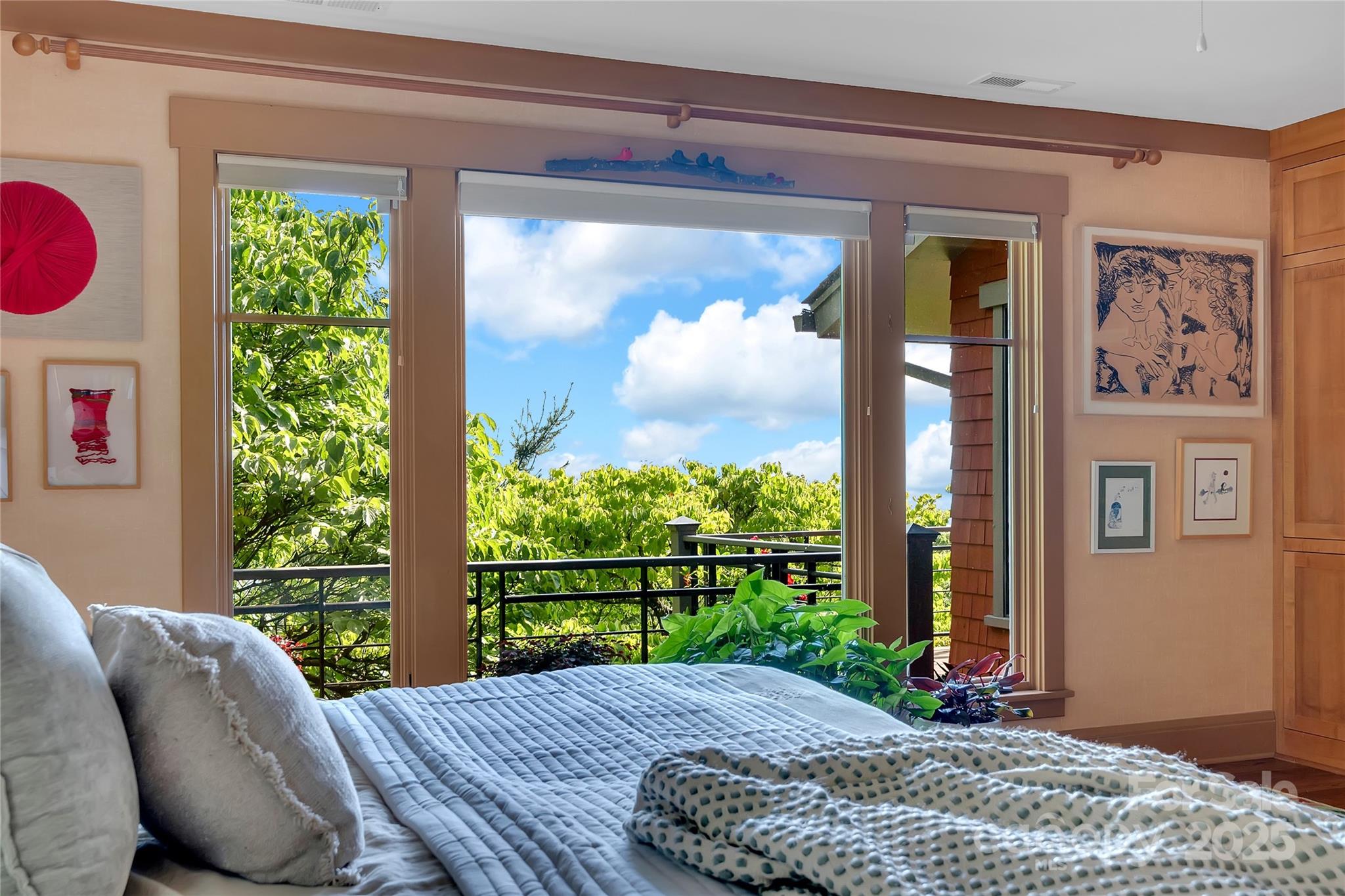 24 Westhaven Drive Asheville NC 28804