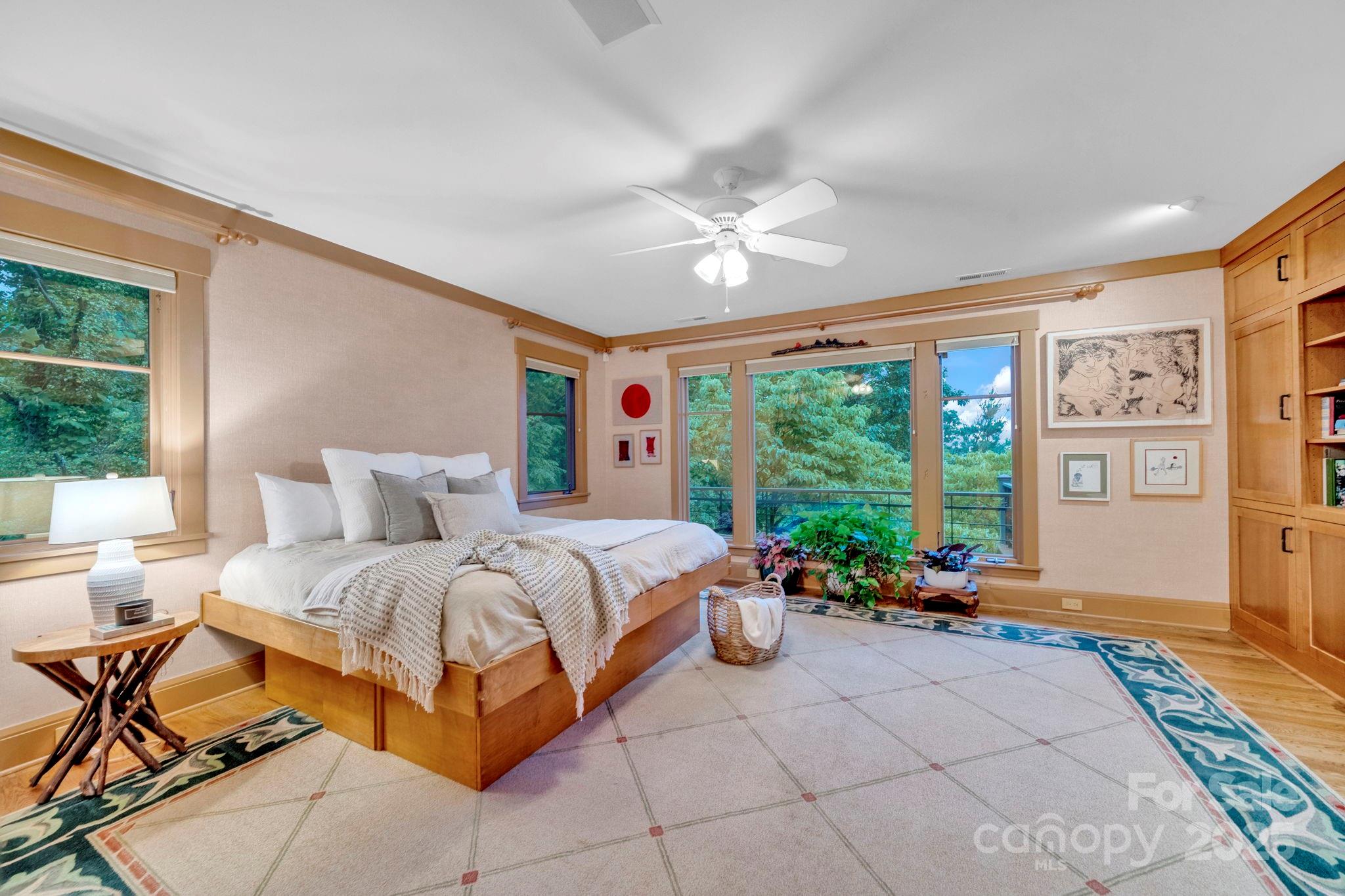 24 Westhaven Drive Asheville NC 28804