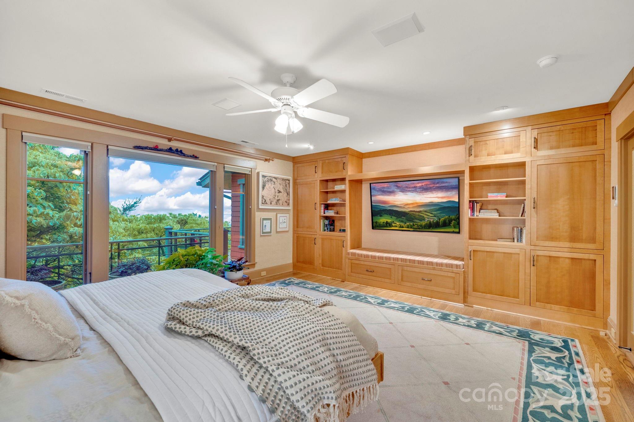 24 Westhaven Drive Asheville NC 28804