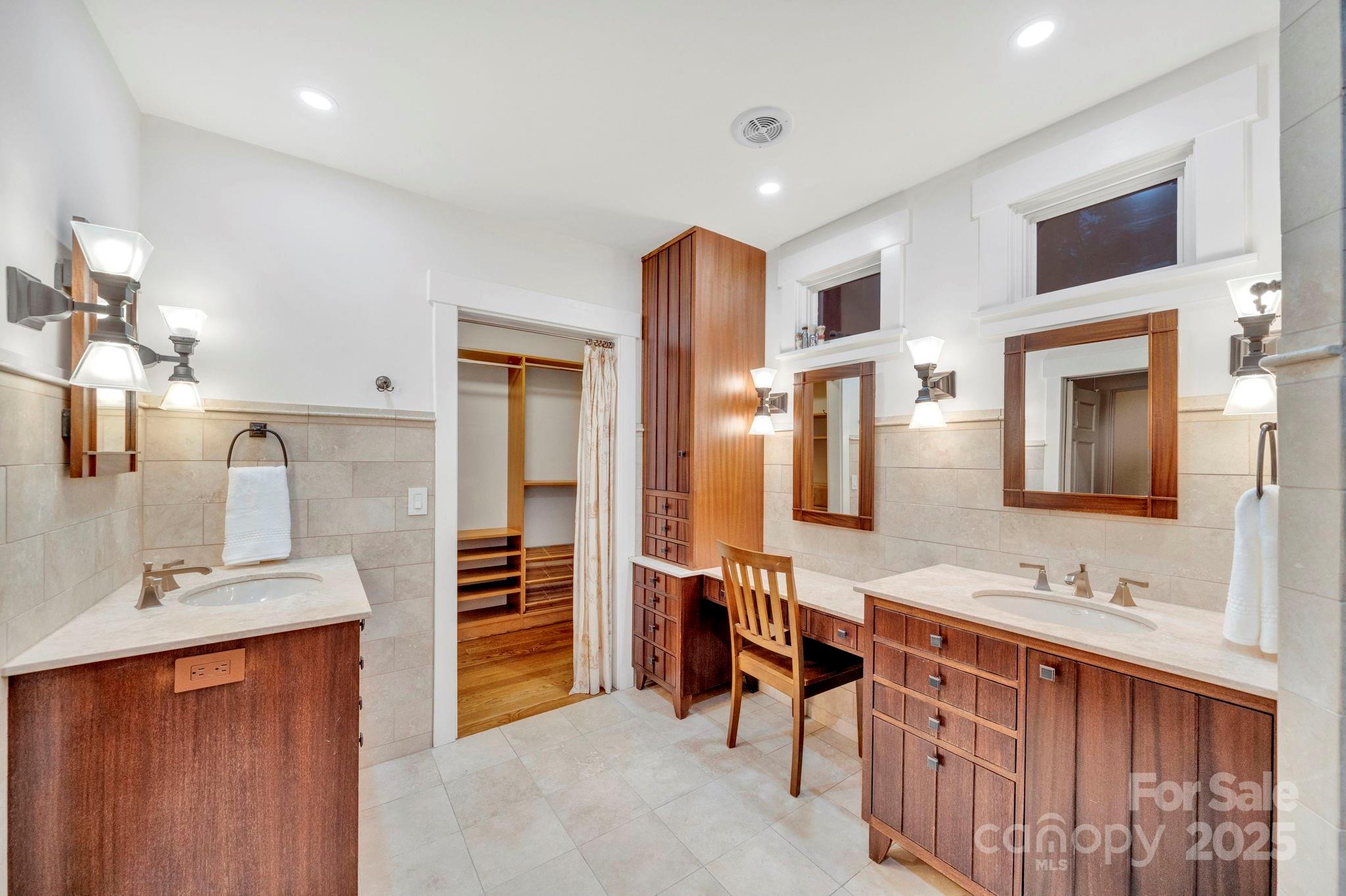 24 Westhaven Drive Asheville NC 28804