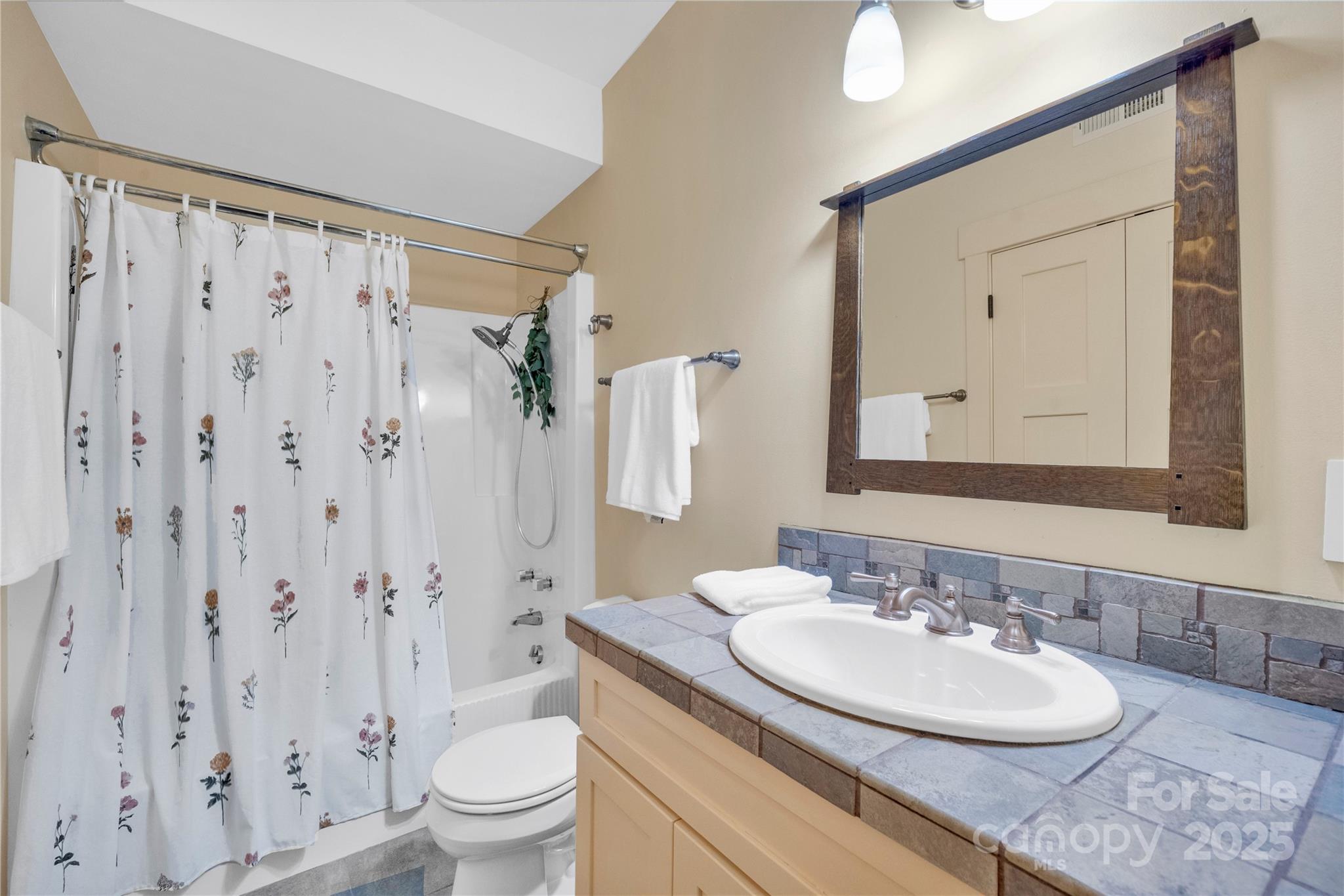 24 Westhaven Drive Asheville NC 28804