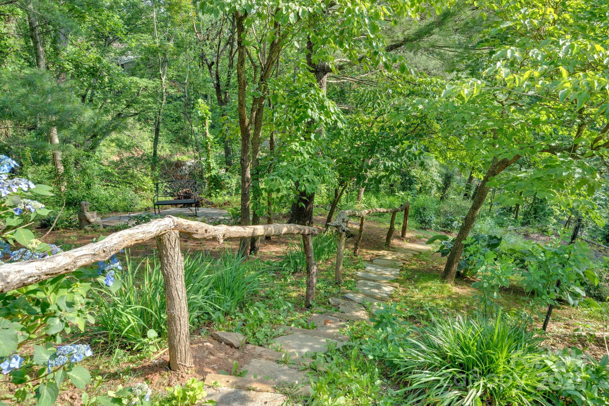 24 Westhaven Drive Asheville NC 28804