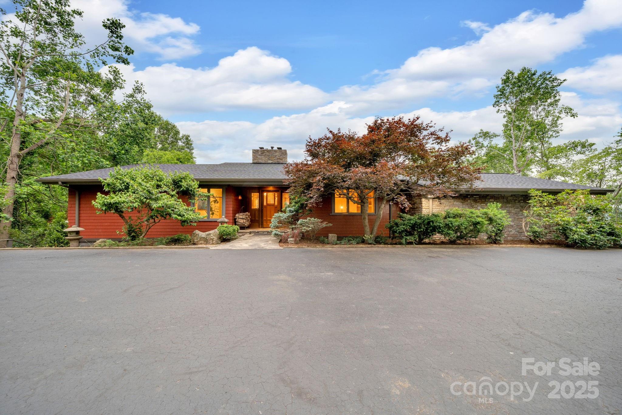 24 Westhaven Drive Asheville NC 28804