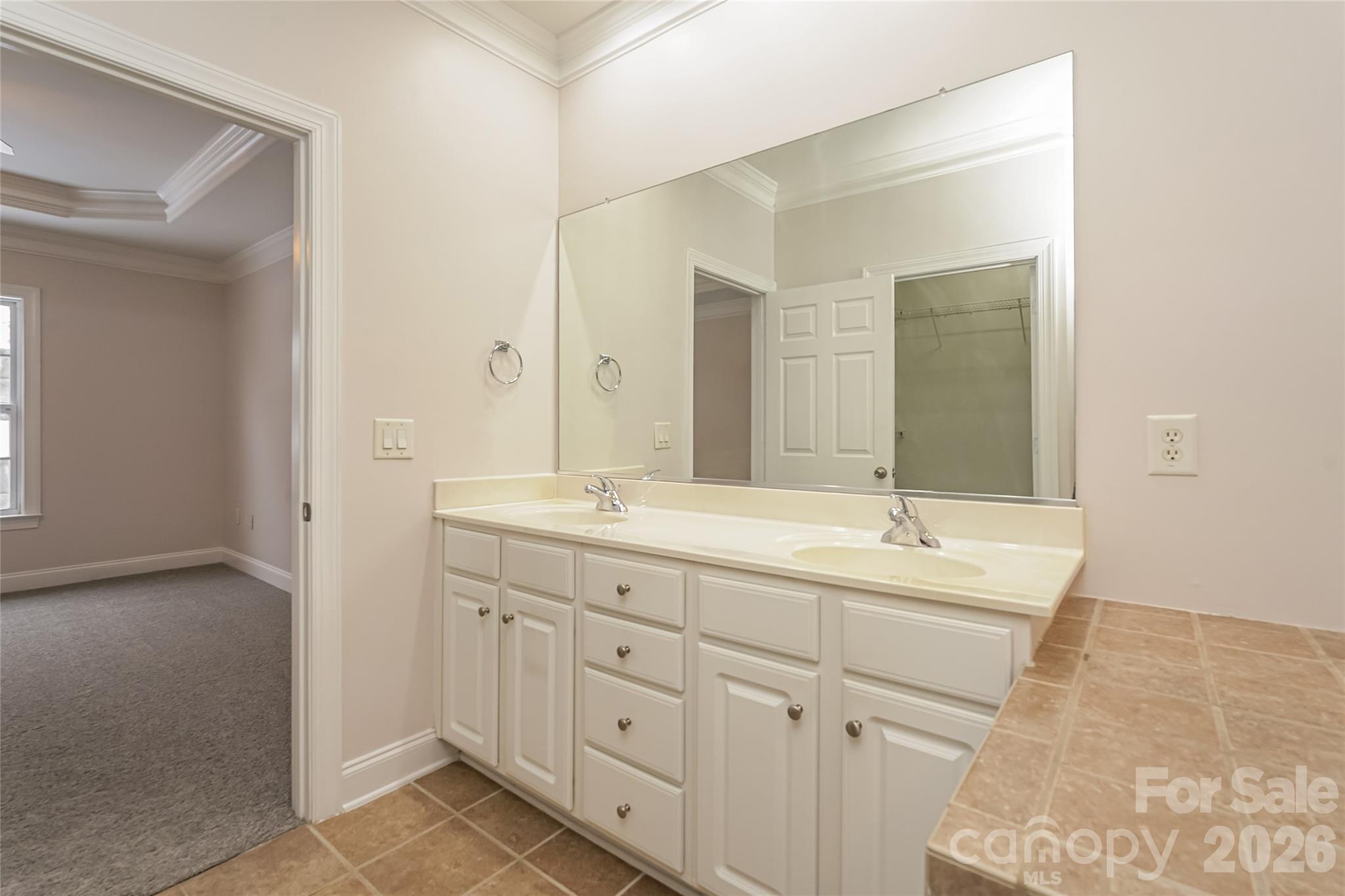 604 Southlake Court Lexington NC 27295