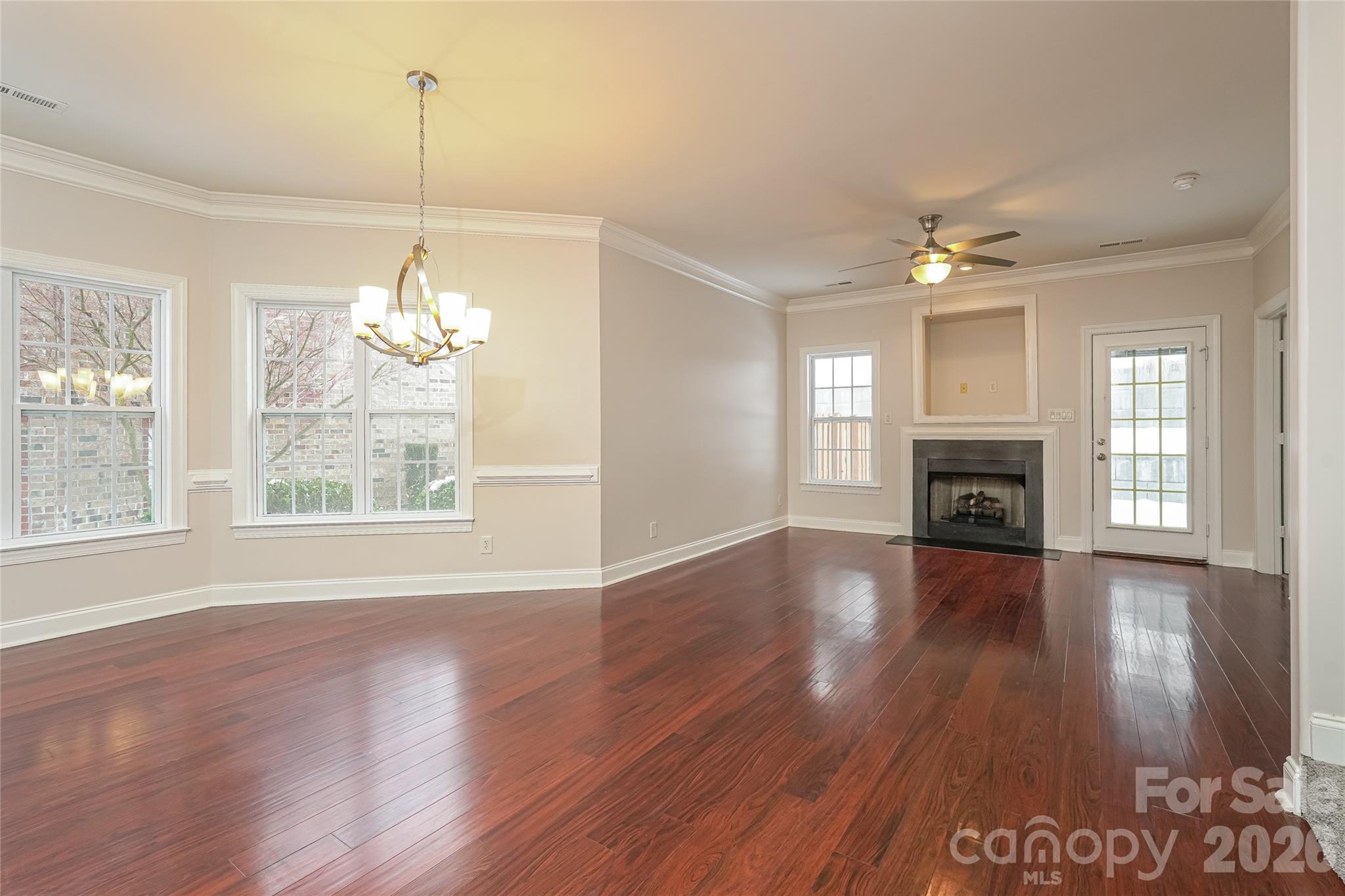 604 Southlake Court Lexington NC 27295
