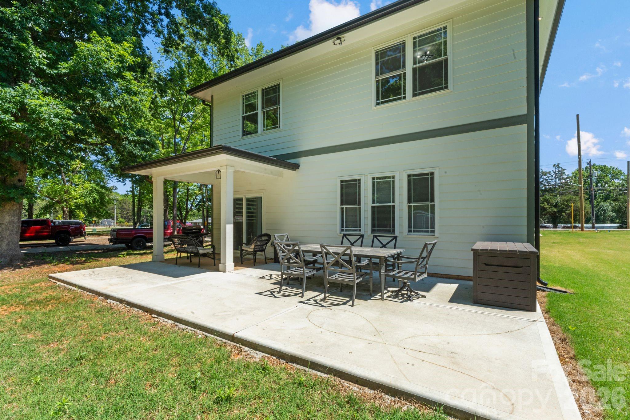 8925 Harrisburg Road Charlotte NC 28215