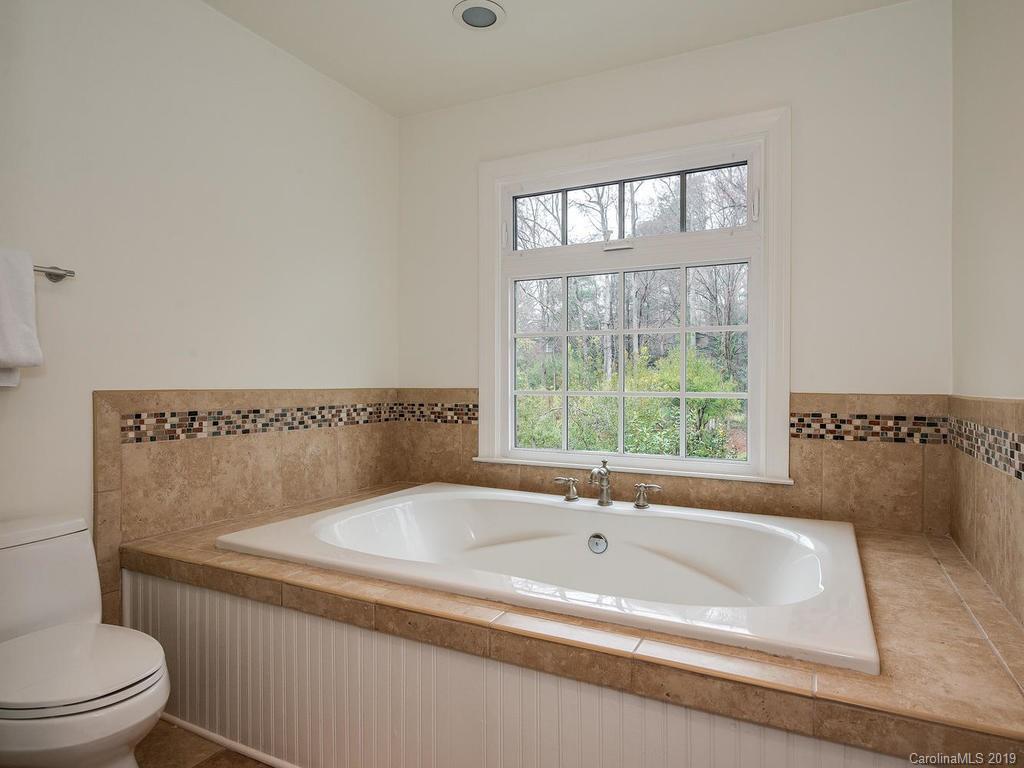 4833 Broad Hollow Drive Charlotte NC 28226